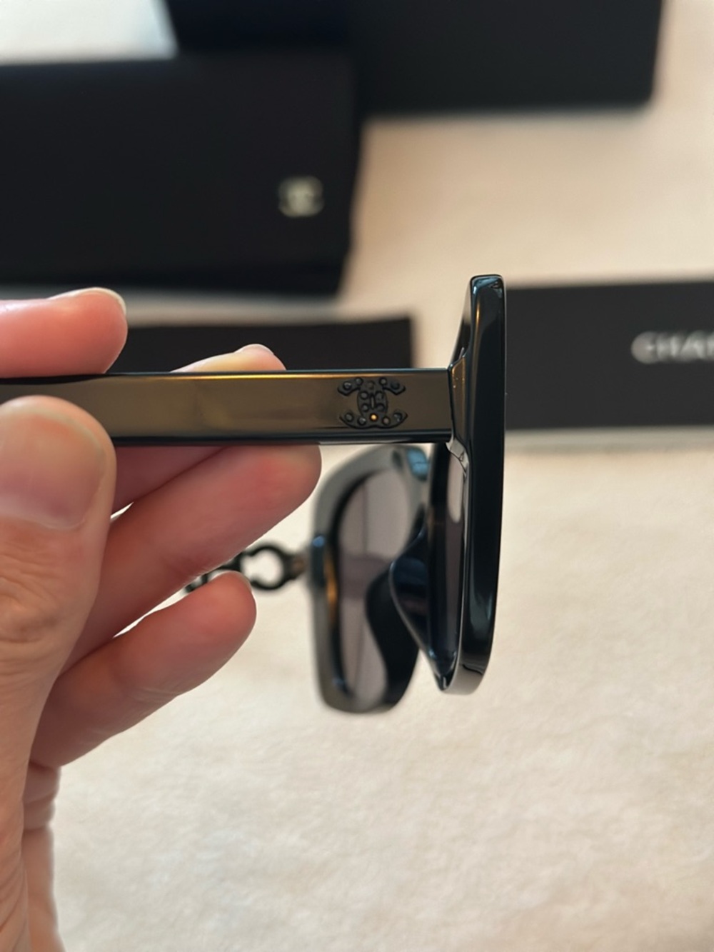 CHANEL Black Oversized Square Sunglasses with Branded Case - Picture 4 of 11